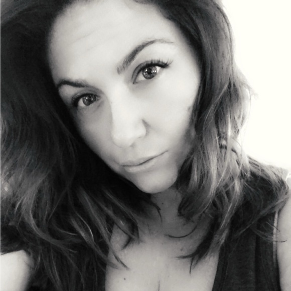 Meet your Posher, Julia - Picture 10 of 14